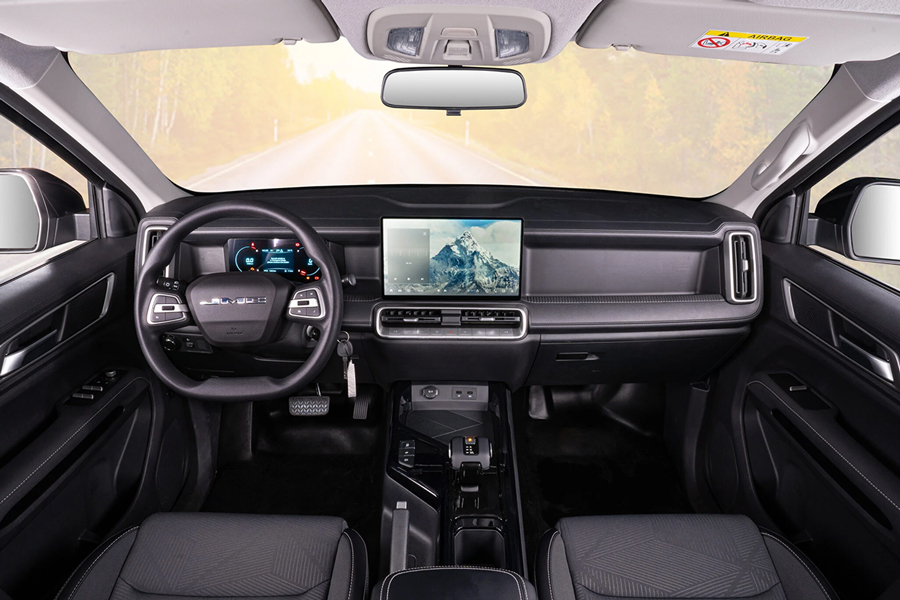 Intérieur spacieux et écran tactile du JMC Vigus